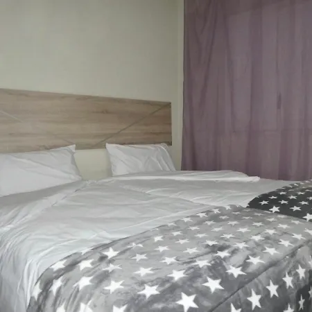 Apartament Encantador Al Centre De Vic Aptgarbi Exterior foto