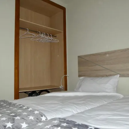 Apartament Encantador Al Centre De Vic Aptgarbi Exterior foto