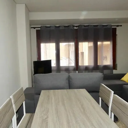 Apartament Encantador Al Centre De Vic Aptgarbi Exterior foto